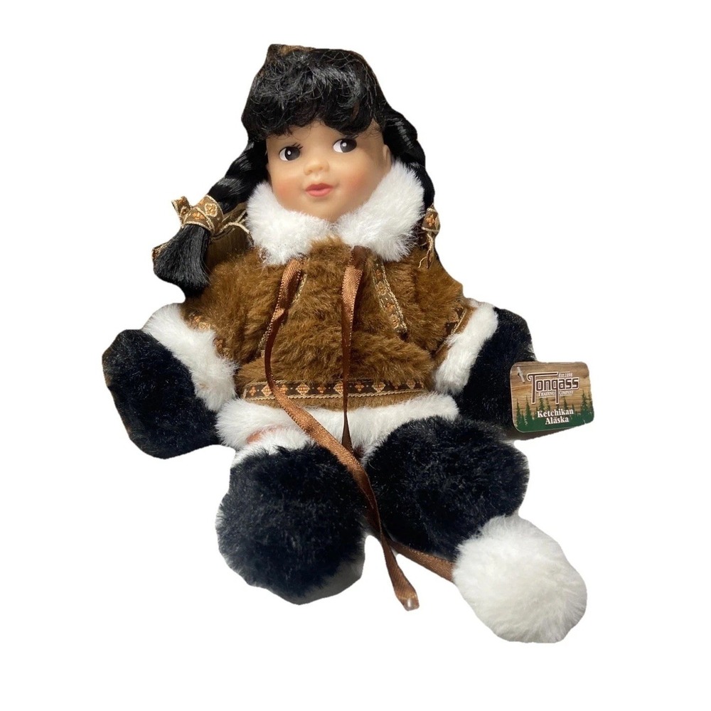 Tongass Trading Company Ketchikan Alaska Souvenir Doll Faux Fur Parka‎ 11 inch